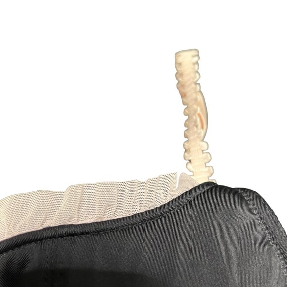 Victoria Secret Push Up Bra 36C Ruffle Detail Underwire Black Pink Trim - Picture 4 of 7